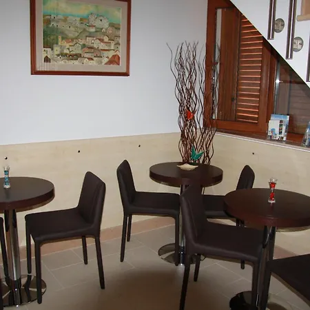 Angolo Felice Bed & Breakfast 4*